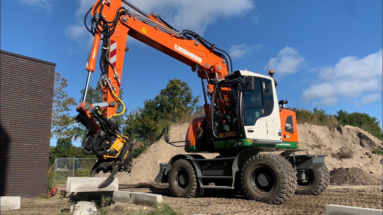 Banden bijzetten met gripper #4 - Liebherr 914 compact met Engcon draaikantelstuk