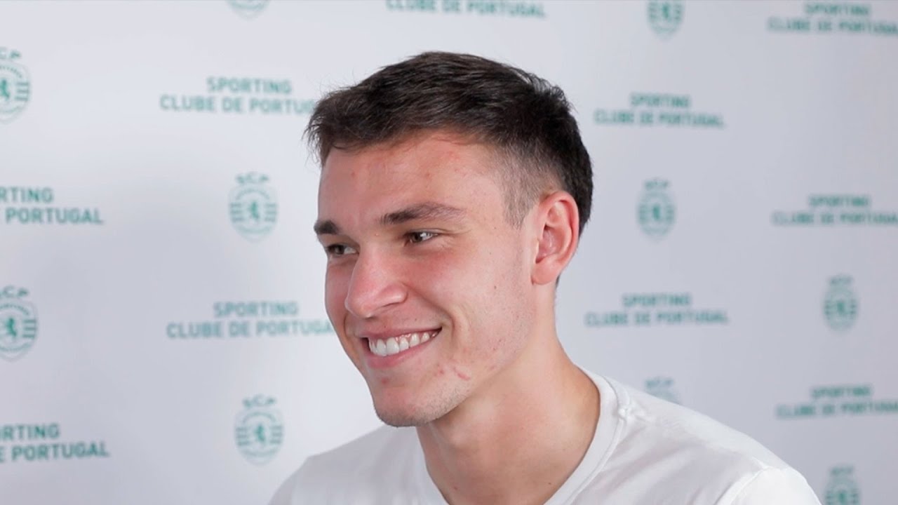 Manuel Ugarte "Miro a Valverde e intento copiar algunas cosas" YouTube