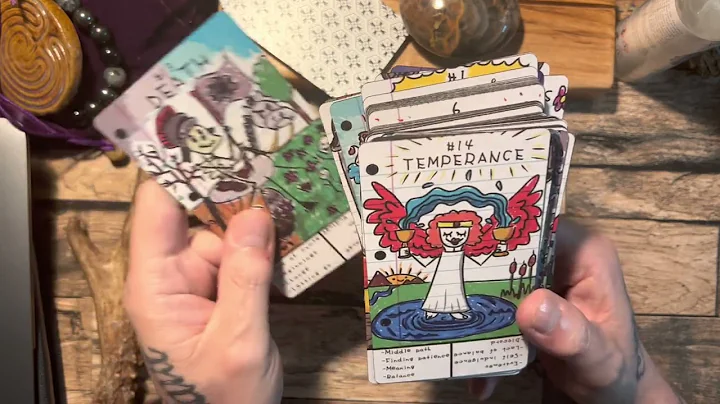 Review of the Doodle tarot by Em Kay Holloway