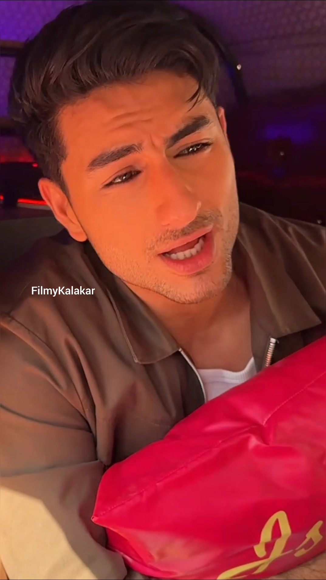 #ibrahimalikhan instantly bringing smiles to our face and butterflies in our stomach ? #filmykalakar