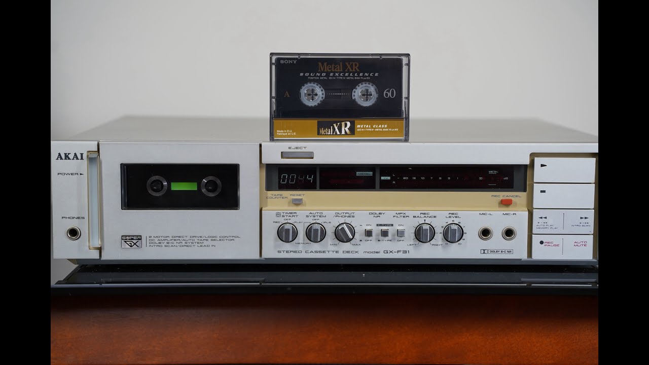 アカイ製カセットデッキ GX-F31 AKAI GX-F31 Direct Drive