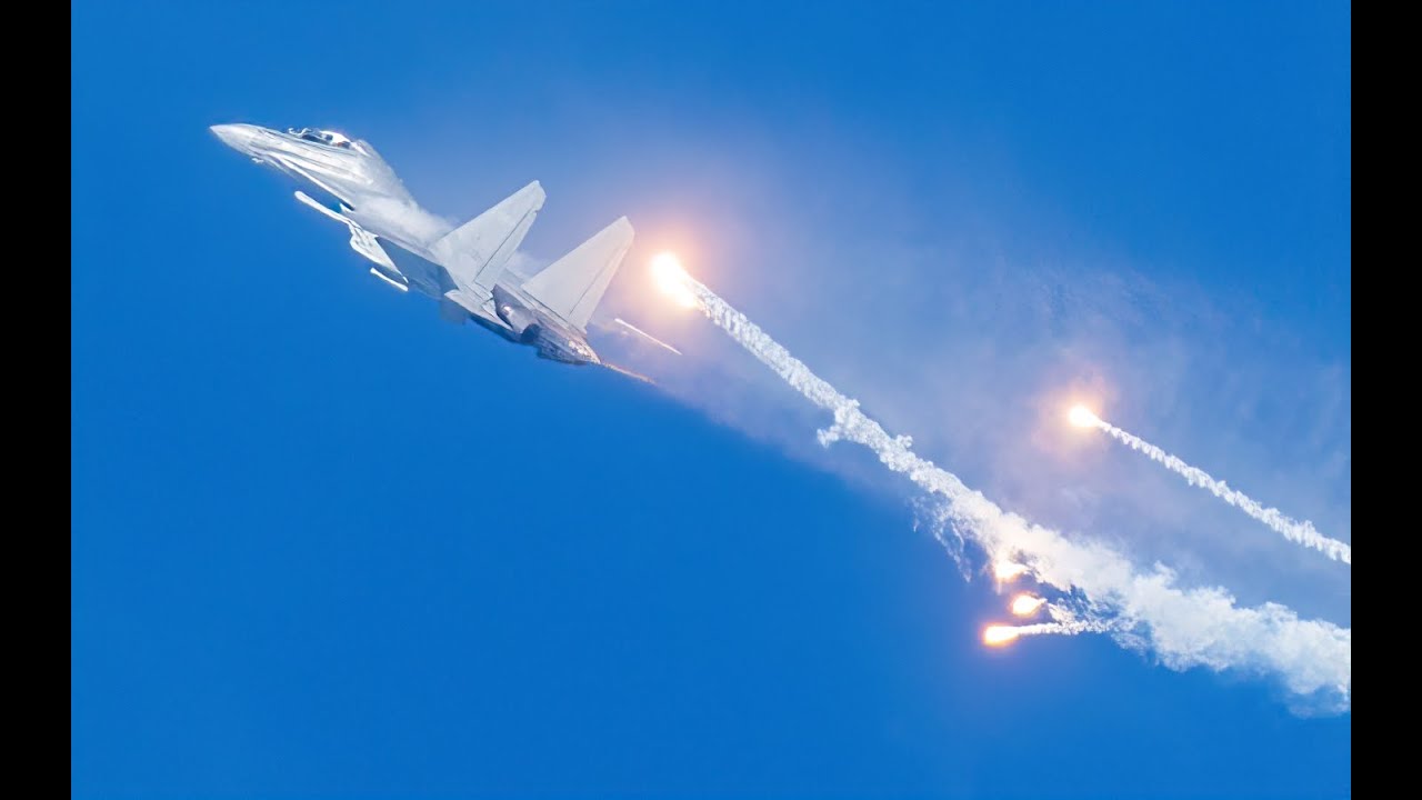 The BEST Flanker J-16 shows aerobatic flying, Airshow China最牛的側衛 殲-16 ...