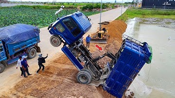 Incredible Landfill Task!. Be Watchful Dump Truck Back Uploading Stuck, Technique Rescue by Dozer