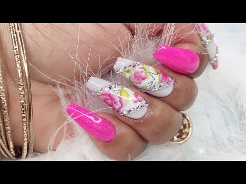 Uñas acrílicas en color rosa con blanco - thptnganamst.edu.vn