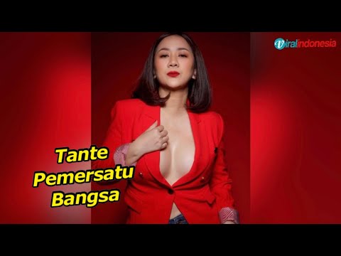 Tante Ernie Pemersatu Bangsa, Makin Terkenal Makin Terbuka!