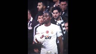 Derrick Köhn Sadece Beşiktaşlı Oyuncuyu Çalımlamıyor