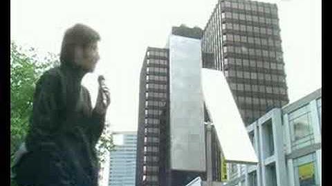 Stopject - Two turning vertical triangles