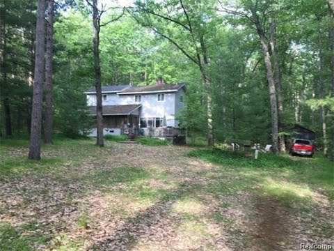 11870 BAYER Road, Roscommon, MI home video tour