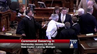 Senator Wayne Schmidt takes his Oath of Office in the 98th Legislature