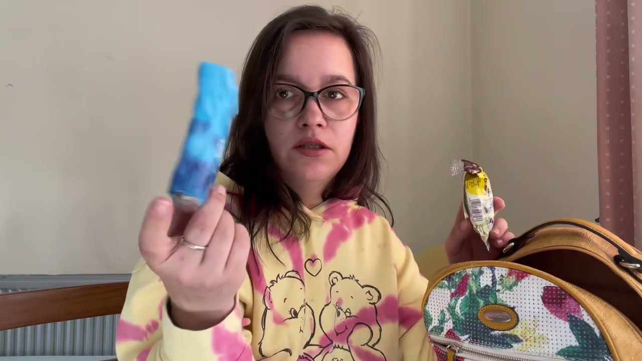 Ce se afla in geanta mea || Aprilie 2025