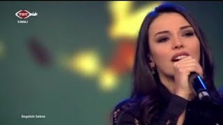 توفانا توركاي Tuvana Turkay Yalan de Resimi