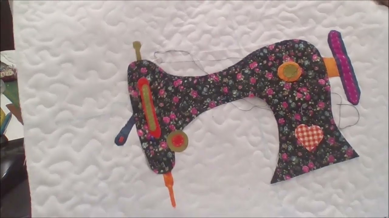 Curso de Manualidades con retazos: Forro para la maquina de coser, parte 3 final.