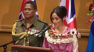 Meghan Markle Rushed Out of Fiji Market Amid Security Concerns screenshot 4