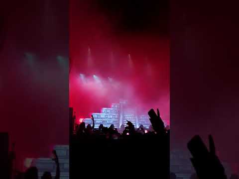 Pendulum Trinity Live