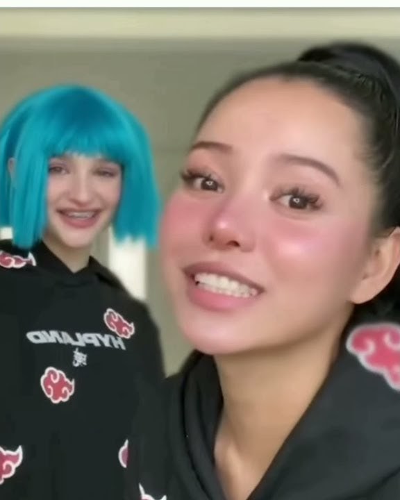 Bella Poarch  and Liza Anokhinalz tik tok sugar cush