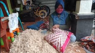 Servis bantal kapuk yang kurang isi
