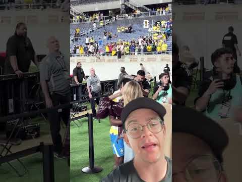 Endrick se emociona com a esposa no final do jogo #brasil #endrick #ancelotti