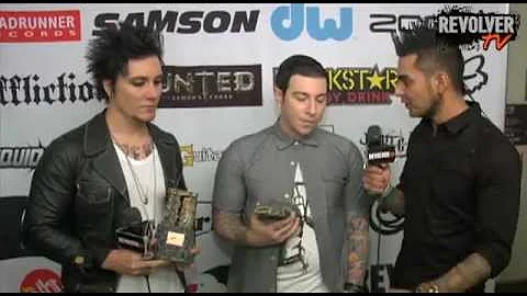 Avenged Sevenfold's Synyster Gates and Zacky Vengeance Backstage at the Golden Gods (Legendado)