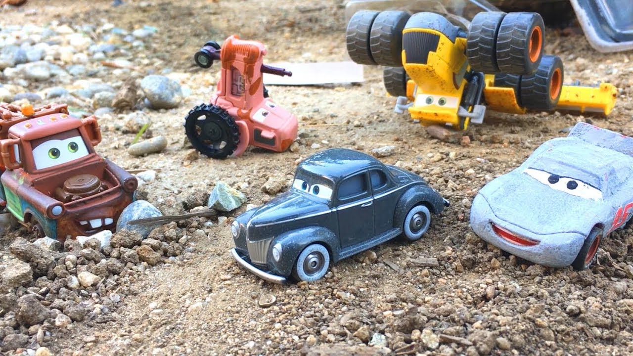 Disney Cars 3 Toys Primer Lightning McQueen & Mater SAVE