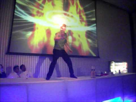 Clinton Weir - The FireMazter - India fire show 16...