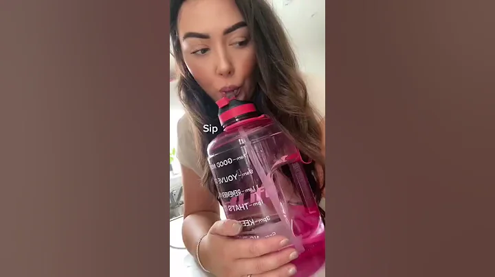 I tried drinking 1 Gallon of water every day and this is what happened… ?? #thegallonchallenge