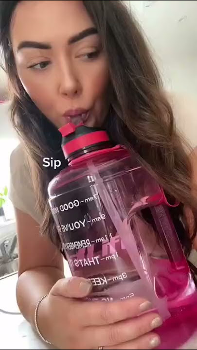 I tried drinking 1 Gallon of water every day and this is what happened… ?? #thegallonchallenge