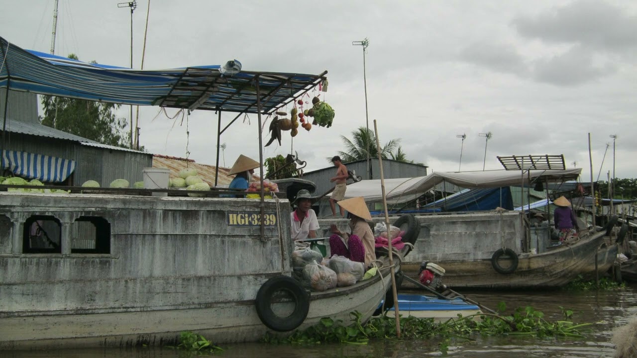 DÒNG SÔNG KHÔNG ĐỊA CHỈ
