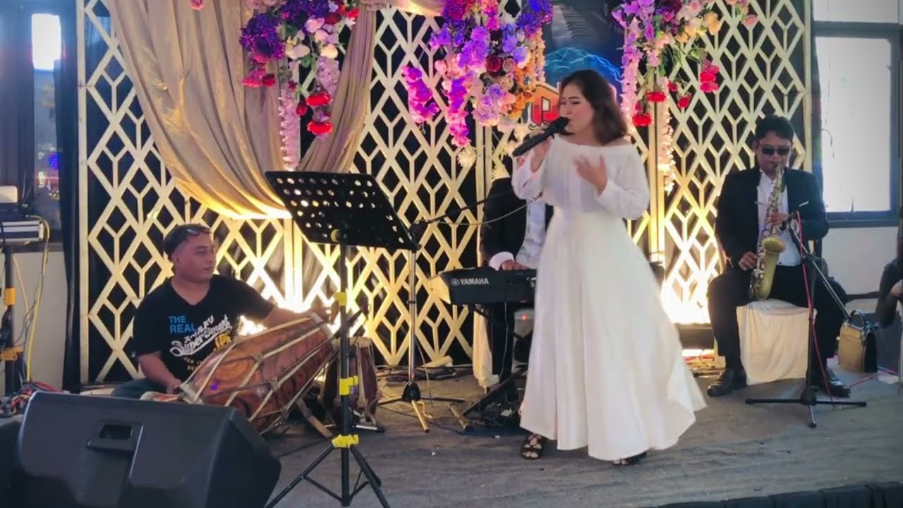 Sayang Titip Rogoku_Live Cover Diniyatie | At Sindang Indramayu 