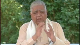 Vipassana - Art of Living, Hindi Pravachan 2 3
Download Vipassana Meditation App
https://www.vridhamma.org/applink.html
Subscribe to Vipassana Meditation YouTube Channel Here:
https://www.youtube.com/user/VipassanaOrg
Anapana Meditation for All: An effective tool to deal with Stress, Fear and Anxiety.
Anapana Meditation in Hindi - https://www.youtube.com/watch?v=TMfMdj7XAbk
Anapana Meditation in English - https://www.youtube.com/watch?v=aYJmFdeBfVQ
Exclusive dedicated Anapana sessions of around 60min can be arranged on request for government departments, schools, educational institutions, private companies and any other institutions. Please write to childrencourse@vridhamma.org
To get more information on Anapana or to ask any question please email us your query at:
questions@vridhamma.org
Join Telegram Group: https://t.me/vipassanaorg
Also you can connect with us on:
Official Social Profiles of Vipassana Meditation
https://www.facebook.com/Vipassanaorganisation/
https://www.instagram.com/vipassanaorg/
https://twitter.com/VipassanaOrg
Official Vipassana Organization Websites
https://www.vridhamma.org/
http://www.globalpagoda.org/
https://www.dhamma.org
Introduction to Vipassana Meditation by S N Goenkaji
https://www.youtube.com/playlist?list=PLPJVlVRVmhc7K5cRpUxOcm4wOrK6_8O9G
These videos are bought to you by Vipassana Research Institute (VRI) a non-profit-making body with the principal aim of conducting scientific research into the Vipassana Meditation Technique. The financing for running VRI comes mainly from donations. If you wish to make a contribution to this effort (100% tax exemption for Indians), please visit https://www.vridhamma.org/donate-online or through the mobile app mentioned above.
May all be benefited. May all beings be happy.
© Vipassana Research Institute Vipassana - Art of Living, Hindi Pravachan 2 3