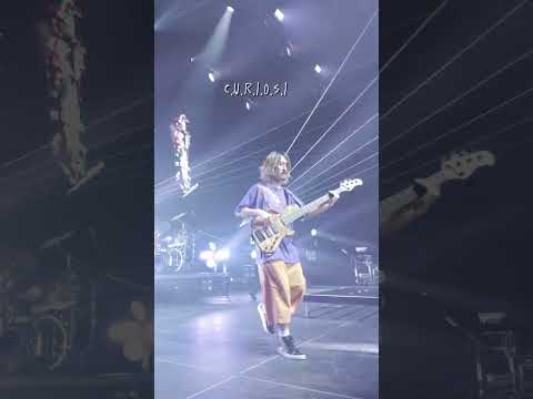 C U R I O S I T Y Lyrics