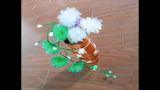 捨てられたビニール袋から花を作るための指示。