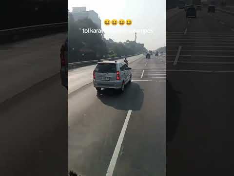 Niat Hati Cari Jalan Tikus, Cewek Naik Motor Ini Malah Nyasar ke Tol Akibat Google Maps