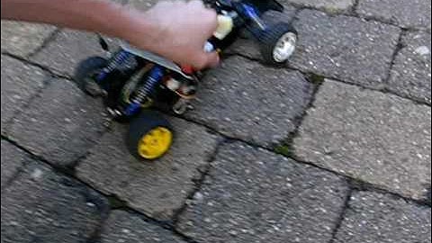 RC Car controlled by Mikrocontroller