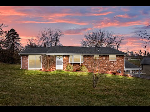 90 Davis Rd, Coraopolis, PA home video tour