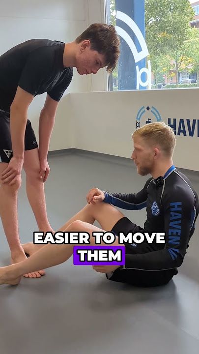 How to beat BIGGER and STRONGER opponents? 🤔🥋