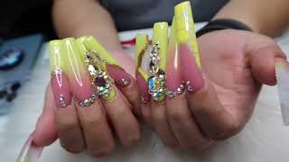 Watch me do nails | Yellow freestyle nails