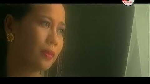 Thumbnail of Dewi Yull - Kupu Kupu Malam [Official Music Video]