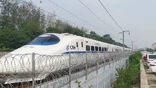 Close-up Bullet Train Action! China’s CRH2C (Not a Shinkansen E2) 🇨🇳🇯🇵