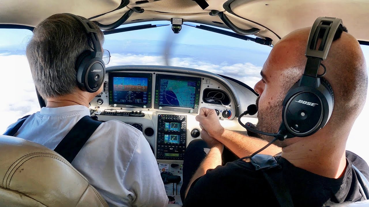 Should Power be Adjusted to Maintain Altitude at Cruise?