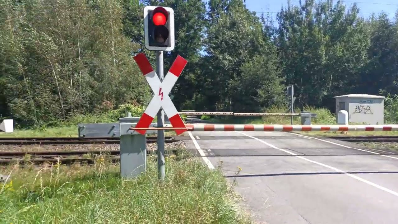 EU46 - 513  Siemens Vectron PKP CARGO on Betuweroute in Elten, Germany
