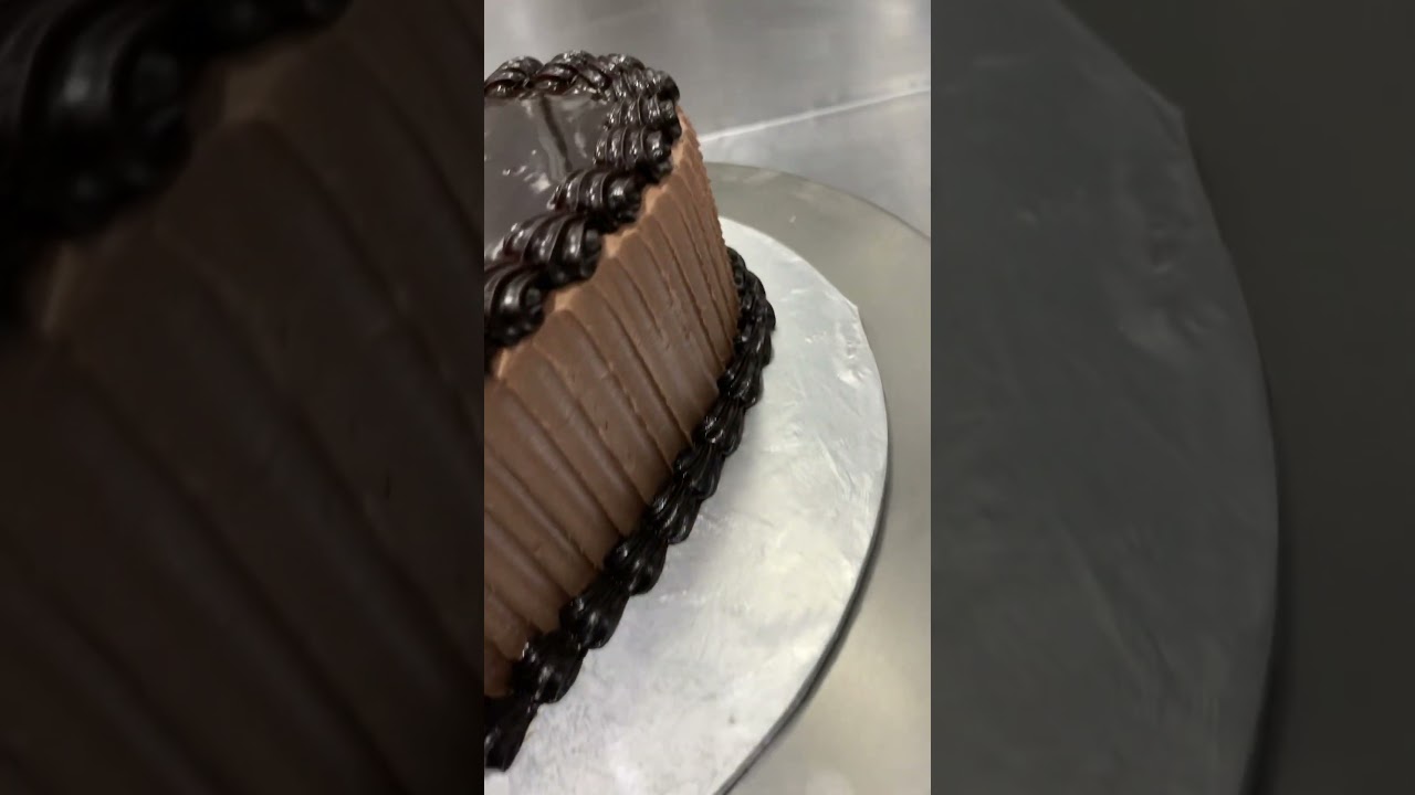 Heart ❤️ shaped chocolate cake l Easiest birthday cake 