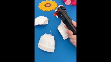 Multifunctional Flashlight With Hammer