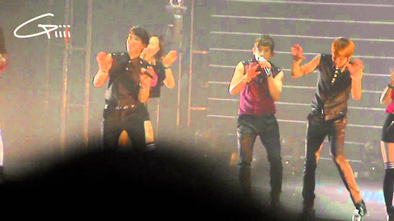 130608 Stay dance @ 2013 Shinhwa Grand Tour The Classic in Hong Kong