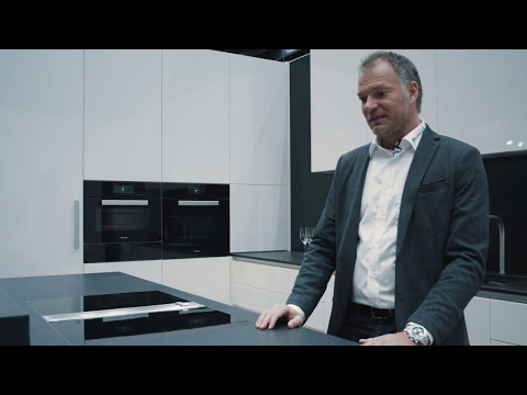Video: Schwarz-Weiß-Küchen (76 Fotos): Ein Küchenset Mit Schwarzem Boden Und Weißem Oberteil Im Innendesign, Merkmale Von Glänzenden Möbeln