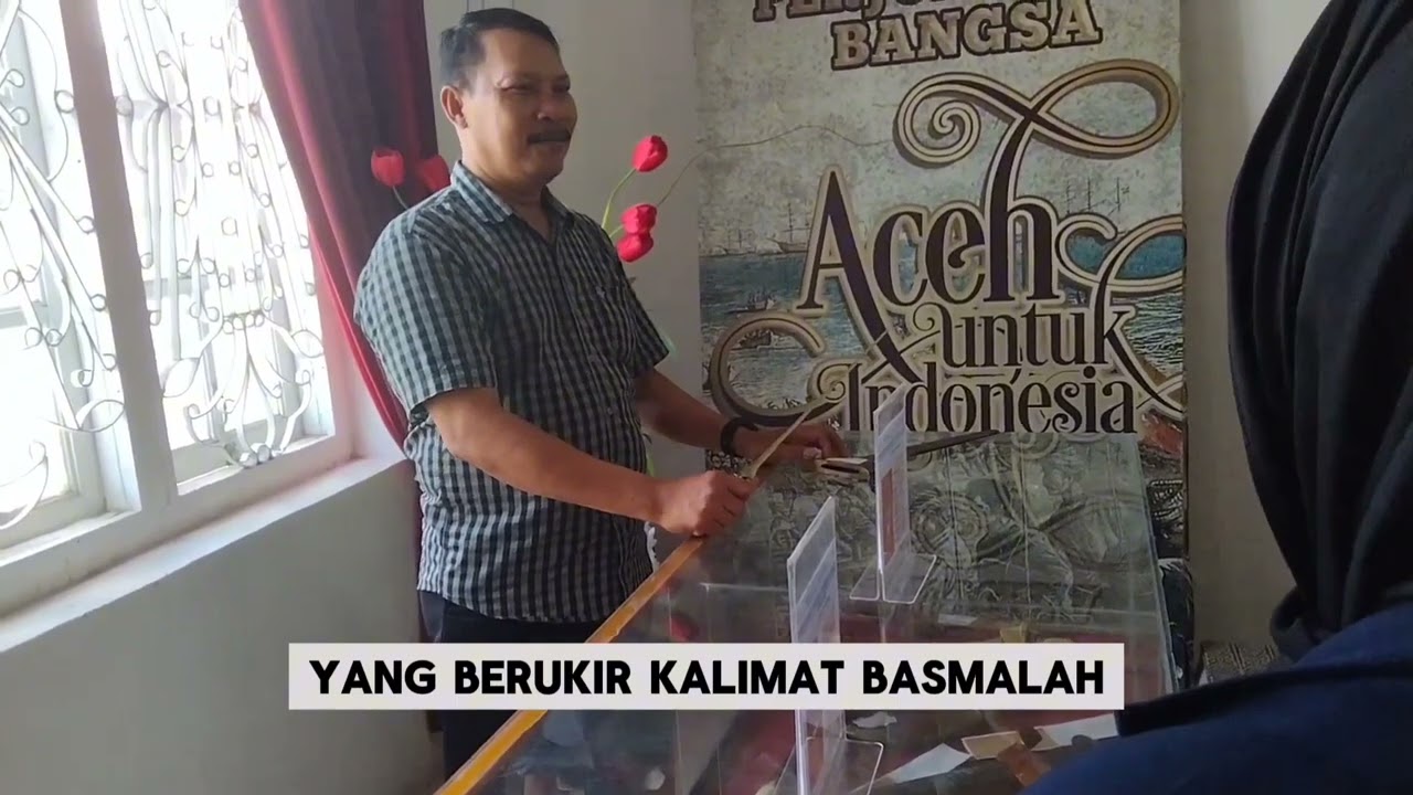 Kebhinekaan 2 Kelompok Putroe Phang PMM 4 Universitas Samudra di Museum Balee Juang kota Langsa-Aceh