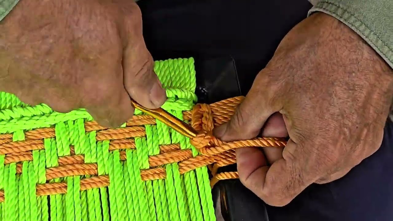 Watch and learn How to weave rope seats / How to weave stool seats / Chair / stool / पीडा कैसे बनाएं