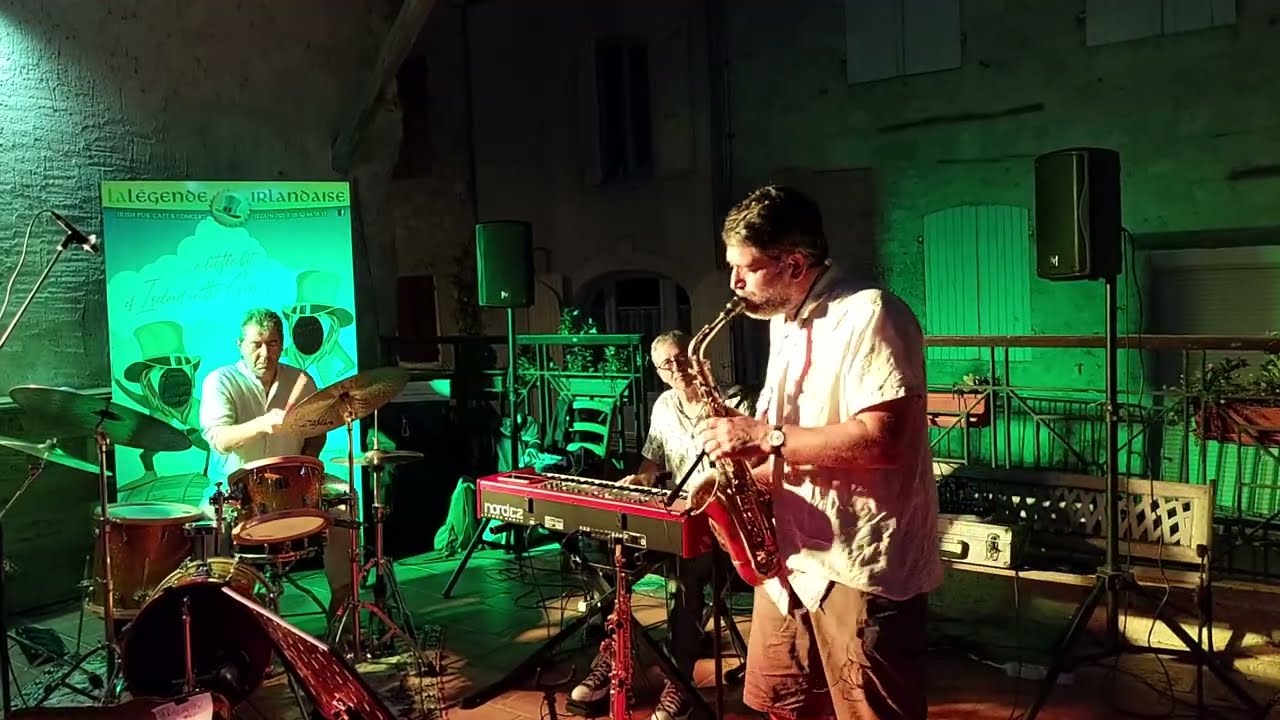 Quarks jazz trio. Pierre Bresson -Bernard Trefel- Louis Portellano.