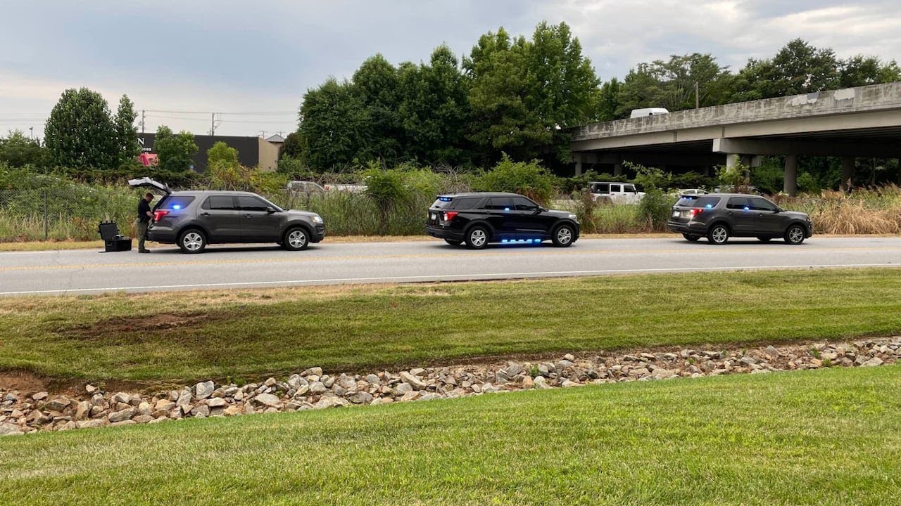 Coroner called to deadly crash near I-385 in Greenville Co. - YouTube