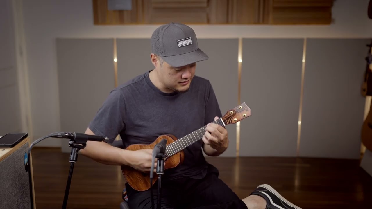 The Ukulele Site | 'Oli Koa Concert (L2-CK 2405)