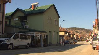 картинка: ПОЛИТИКА, ПАРИ, ШВЕРЦ: Зелената куќа во Крива Паланка од која се раководи шверцот на тутун